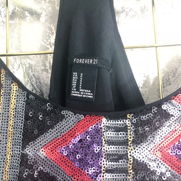 Sequins racerback crop top - Picture 5 of 7